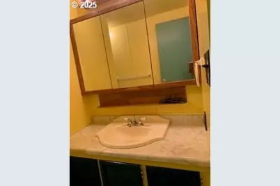 5979 Willis Creek Rd, Winston, OR 97496 - Photo 19