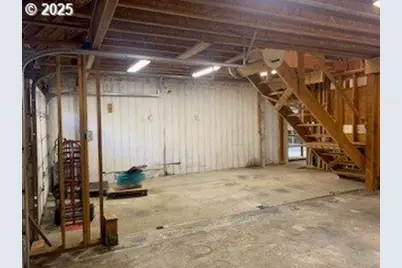 5979 Willis Creek Rd, Winston, OR 97496 - Photo 31