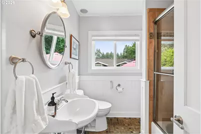 1638 SW Upland Dr, Portland, OR 97221 - Photo 23