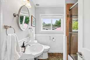 1638 SW Upland Dr, Portland, OR 97221 - Photo 23