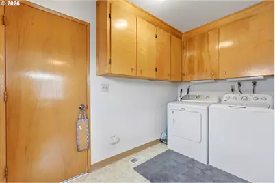 1841 Umpqua Rd, Woodburn, OR 97071 - Photo 21