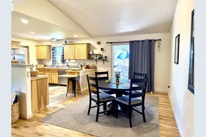 1712 Broadway St, Baker City, OR 97814 - Photo 7