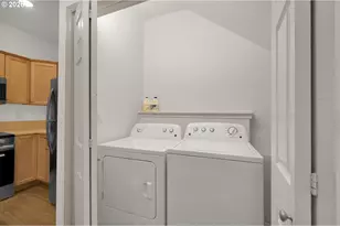 1726 32nd St, Florence, OR 97439 - Photo 15