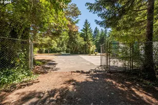 87428 McTimmons Ln, Bandon, OR 97411 - Photo 9