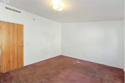 5510 E St, Springfield, OR 97478 - Photo 13