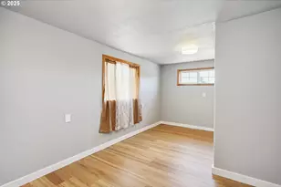 1205 N Main Ave, White Salmon, WA 98672 - Photo 13