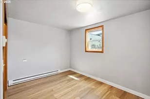 1205 N Main Ave, White Salmon, WA 98672 - Photo 11