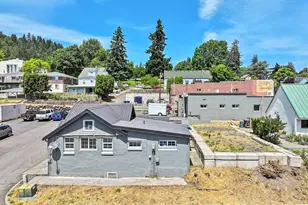 1205 N Main Ave, White Salmon, WA 98672 - Photo 35