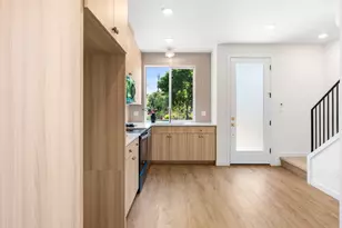 4891 NE Cesar E Chavez Blvd, Portland, OR 97211 - Photo 3