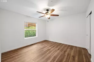 1580 8th St, Astoria, OR 97103 - Photo 15