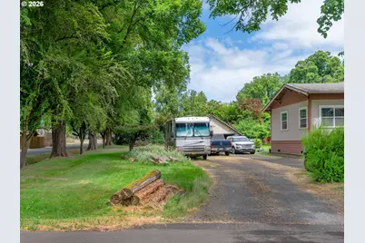 6611 NE Chestnut St, Hillsboro, OR 97124 - Photo 13