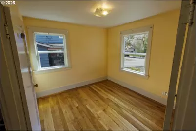 274 S 8th St, Saint Helens, OR 97051 - Photo 7