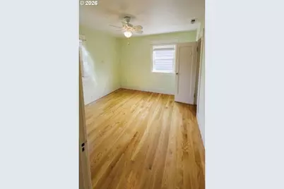 274 S 8th St, Saint Helens, OR 97051 - Photo 9