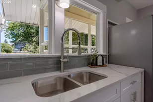 2027 N Webster St, Portland, OR 97217 - Photo 21