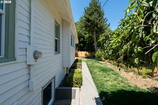 2027 N Webster St, Portland, OR 97217 - Photo 37