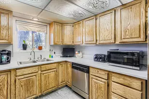 9310 SE Linwood Ave, Milwaukie, OR 97222 - Photo 9