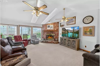 269 Bailey Dr, Roseburg, OR 97471 - Photo 5