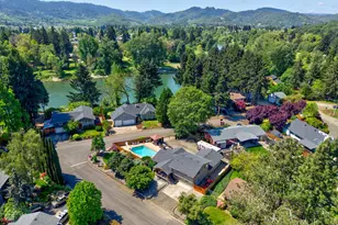 1308 NW Garden St, Roseburg, OR 97471 - Photo 1