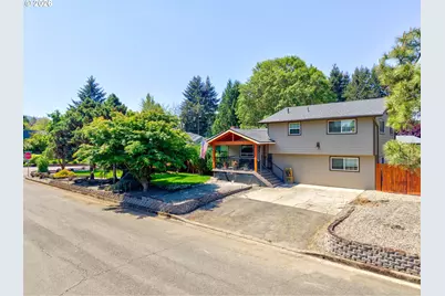 1308 NW Garden St, Roseburg, OR 97471 - Photo 7