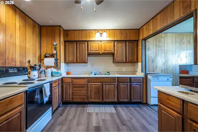 1726 Johnson St, North Bend, OR 97459 - Photo 19