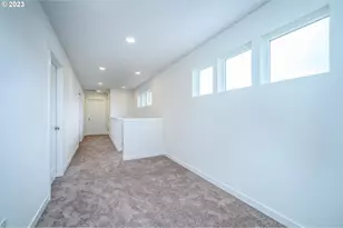 1557 N Millican Creek St, Lafayette, OR 97127 - Photo 11