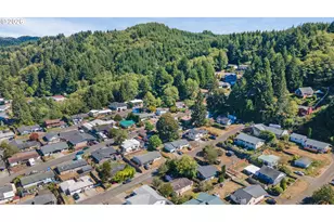 875 York St, Reedsport, OR 97467 - Photo 39