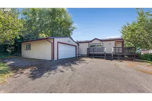 875 York St, Reedsport, OR 97467 - Photo 1