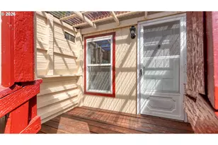 875 York St, Reedsport, OR 97467 - Photo 25