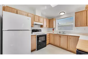 875 York St, Reedsport, OR 97467 - Photo 13