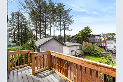 331 SE Jetty Ave, Lincoln City, OR 97367 - Photo 17