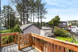 331 SE Jetty Ave, Lincoln City, OR 97367 - Photo 17