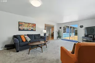 2102 35th Ave, Longview, WA 98632 - Photo 17