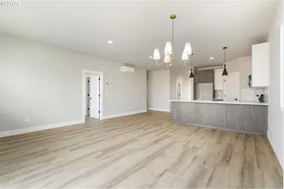 744 SE 34th St, Battle Ground, WA 98604 - Photo 9