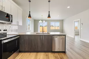 744 SE 34th St, Battle Ground, WA 98604 - Photo 15