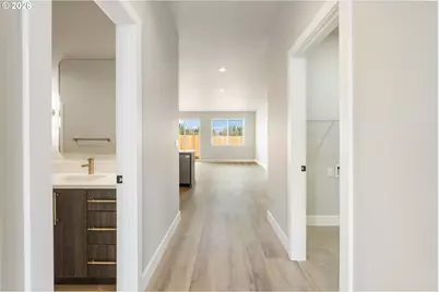 744 SE 34th St, Battle Ground, WA 98604 - Photo 5