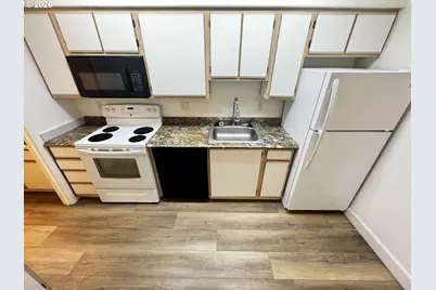 10345 NE Clackamas St #22, Portland, OR 97220 - Photo 3