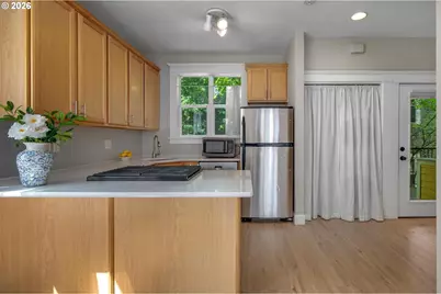 2372 NW Glisan St #6, Portland, OR 97210 - Photo 9