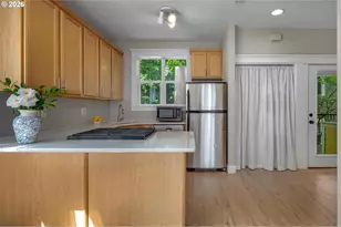 2372 NW Glisan St, Portland, OR 97210 - Photo 9