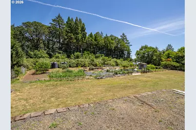 2813 NE Roberts Ln, Newberg, OR 97132 - Photo 35