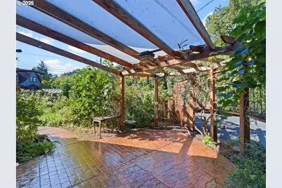 2138 SE 76th Ave #1, Portland, OR 97215 - Photo 7