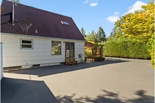 2138 SE 76th Ave, Portland, OR 97215 - Photo 9