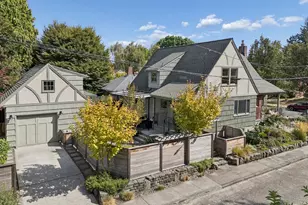 1403 SE Rex St, Portland, OR 97202 - Photo 3