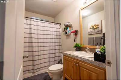 5270 Crystal St, Salem, OR 97305 - Photo 17