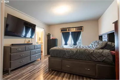 5270 Crystal St, Salem, OR 97305 - Photo 11
