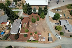166 Peacock Ln, Myrtle Creek, OR 97457 - Photo 31