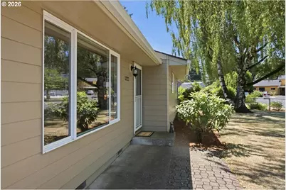 1222 NE Leo St, Keizer, OR 97303 - Photo 3