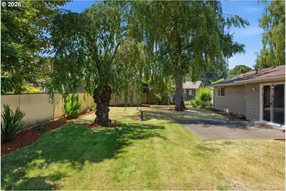 1222 NE Leo St, Keizer, OR 97303 - Photo 25