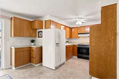 1222 NE Leo St, Keizer, OR 97303 - Photo 15