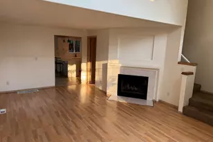 2713 SW Hume Ct, Portland, OR 97219 - Photo 3