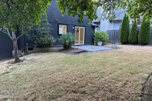 2713 SW Hume Ct, Portland, OR 97219 - Photo 29